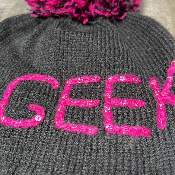 Made of Me Chic Geek Stocking Cap Black and Pink - Picture 3 of 5